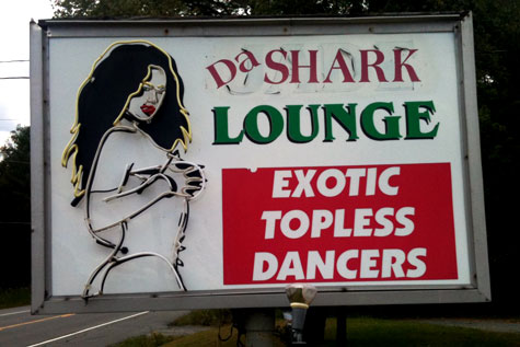 da shark lounge strip club